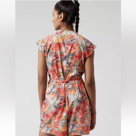 NWOT Athleta Marlow Romper, Renewed Bloom Pink SIZE M - Picture 3 of 6